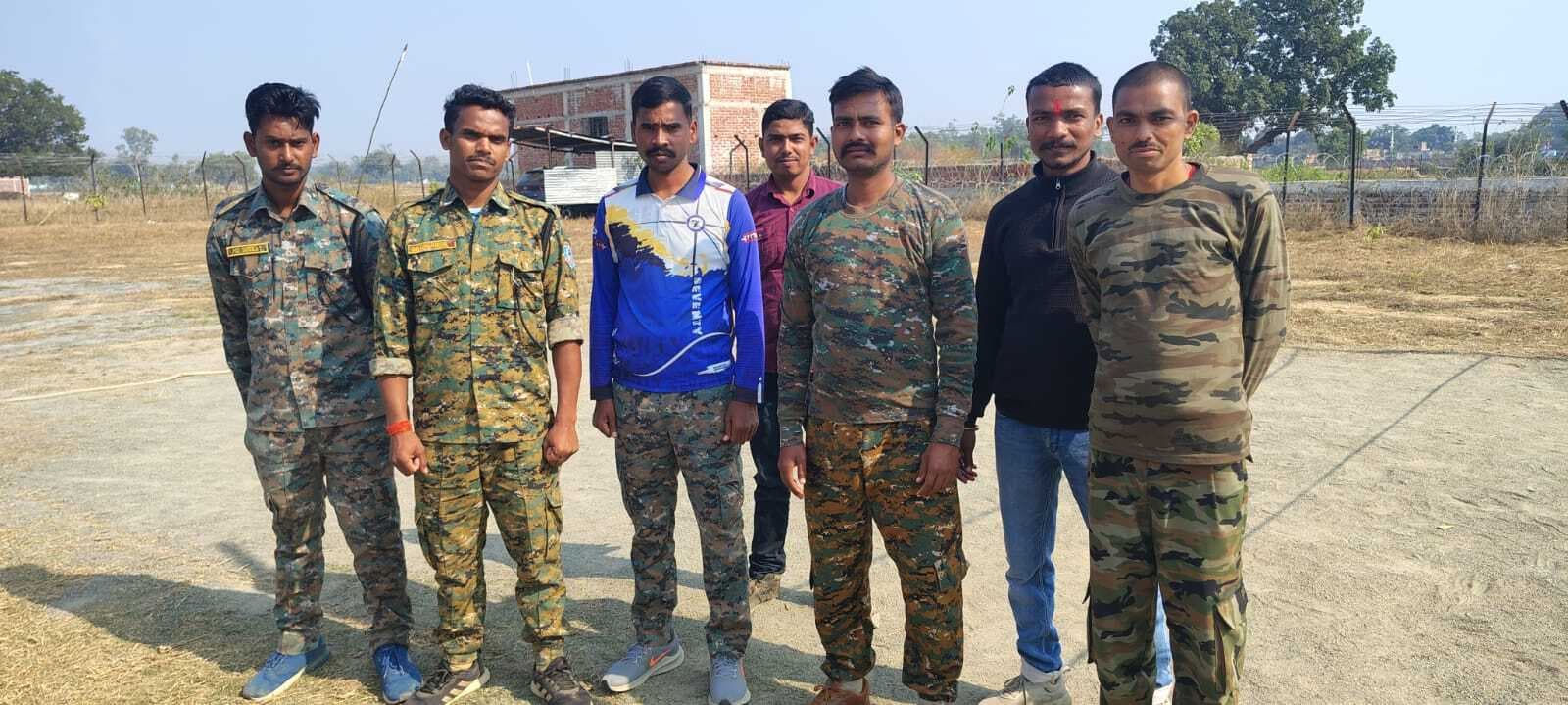 Giridih News :आठ माह से वेतन नहीं मिलने पर नवपदस्थापित चौकीदारों में आक्रोश