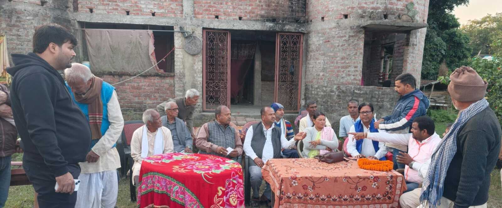 15 साल से सुरहा टोला की सड़क है जर्जर