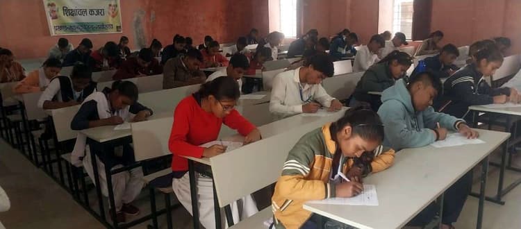 जिला स्तरीय प्रतियोगिता के लिए 21 छात्र-छात्राओं का किया गया चयन