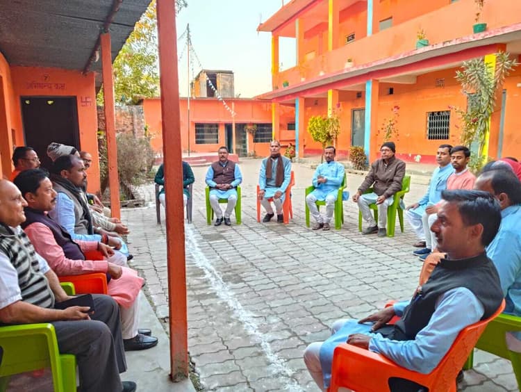 चार सदस्यीय टीम ने सरस्वती शिशु मंदिर का किया निरीक्षण