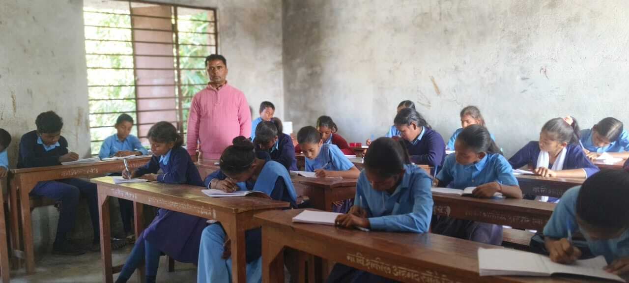 स्कूलों में पहली से आठवीं कक्षा के लिए त्रैमासिक परीक्षा शुरू