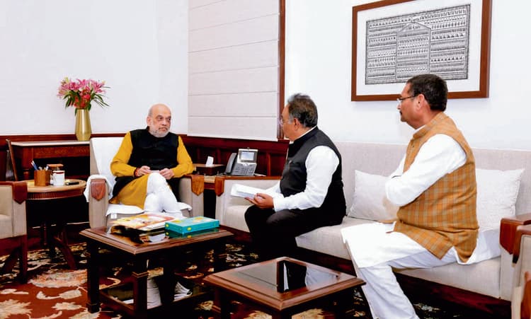 सीमावर्ती क्षेत्रों में जनसांख्यिकी बदलाव पर केंद्र करे हस्तक्षेप : शमिक