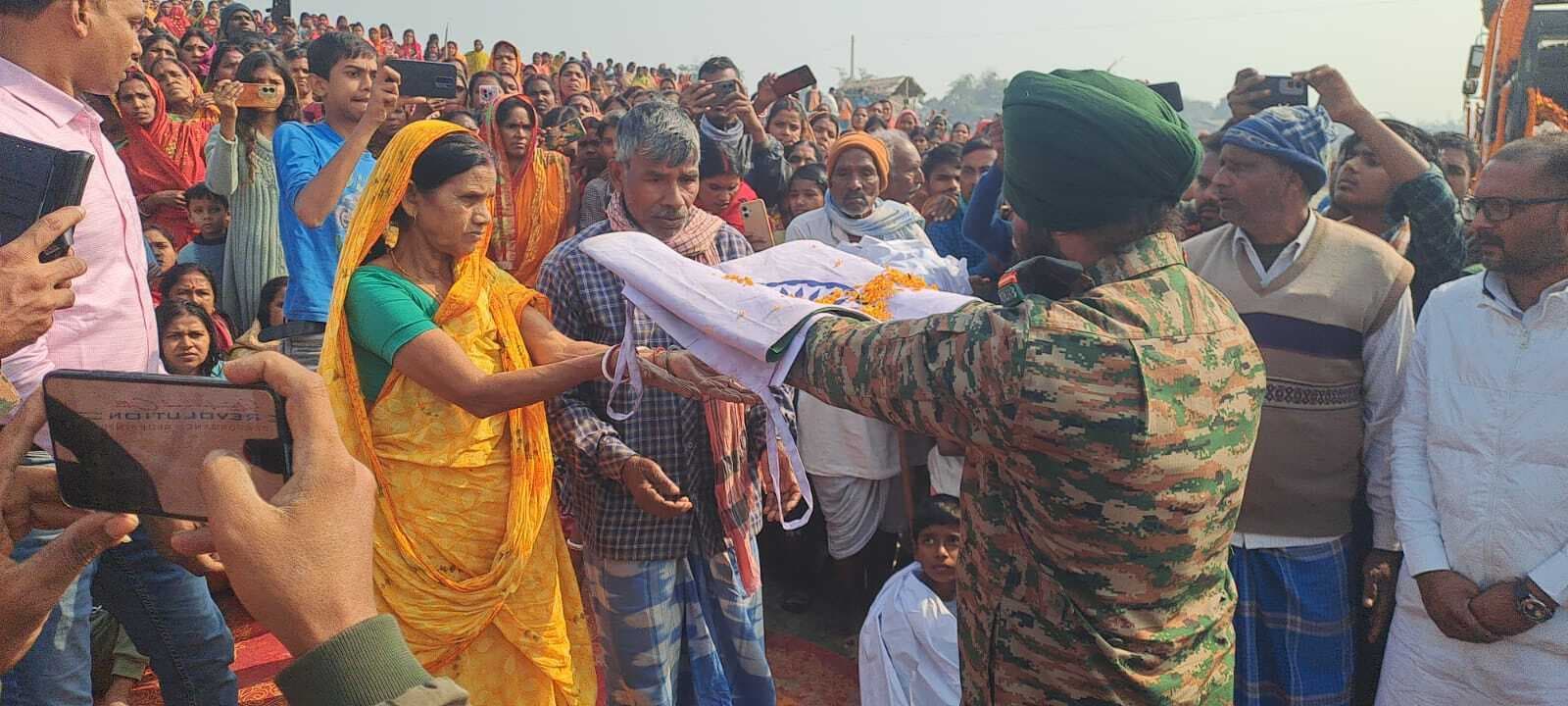 देहरादून में सैन्य हवलदार के पद पर तैनात उत्तम का शव घर पहुंचते ही मचा कोहराम