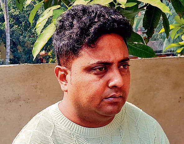 जीवित पार्षद को दस्तावेज में मृत घोषित करने पर बवाल