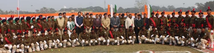 Bokaro News : आधुनिक चुनौतियों से निबटने के लिए चौकीदारों का समुचित व व्यावहारिक प्रशिक्षण जरूरी : डीसी