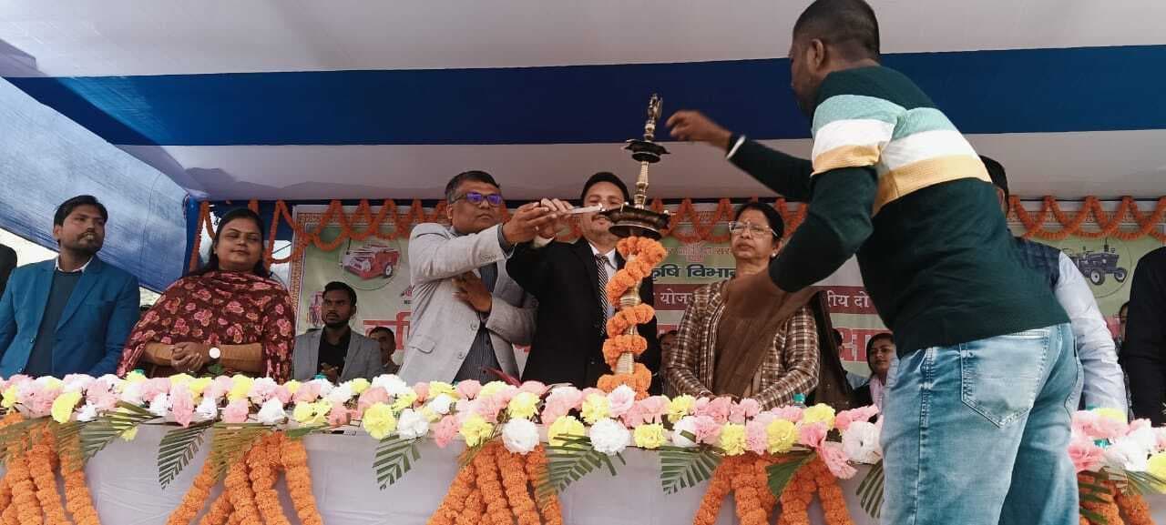 आधुनिक यंत्रों से बढ़ेगा उपज,किसानों की आय होगी दोगुनी