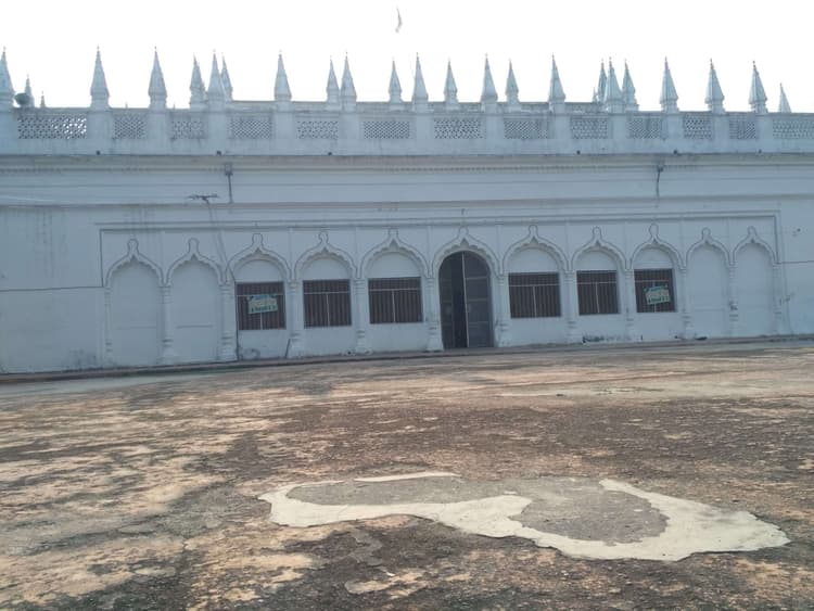 थावे मंदिर में चोरी की घटना से हथुआ के मठ-मंदिरों मेंं अलर्ट