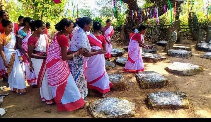 हड़गड़ी पूजा कर पुरखों को किया याद