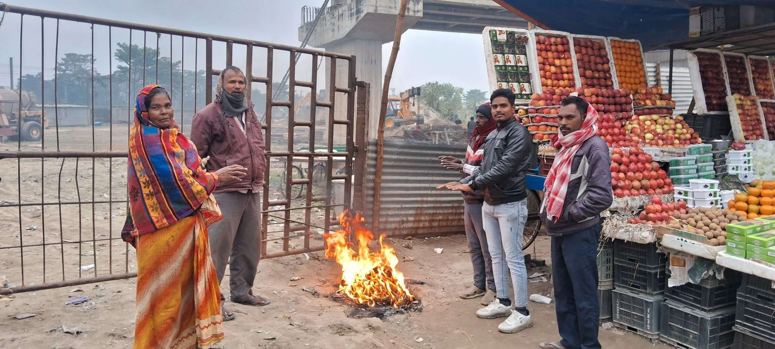 पछुवा हवा ने बढ़ाई ठिठुरन, जिले में शीतलहर जैसे हालात