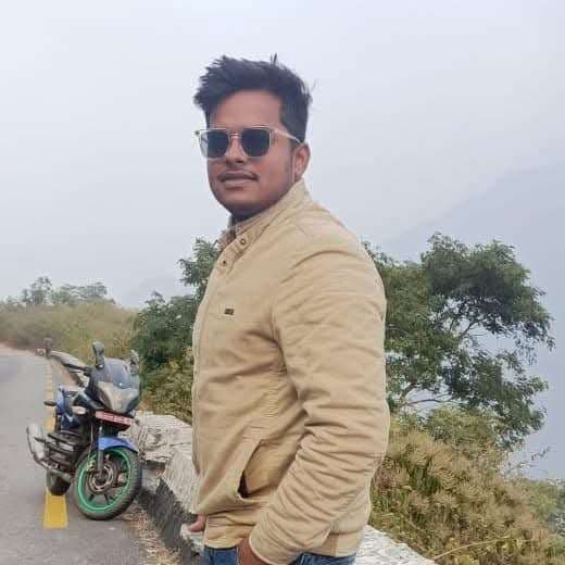 सड़क हादसे में युवक की मौत, घर में मचा कोहराम