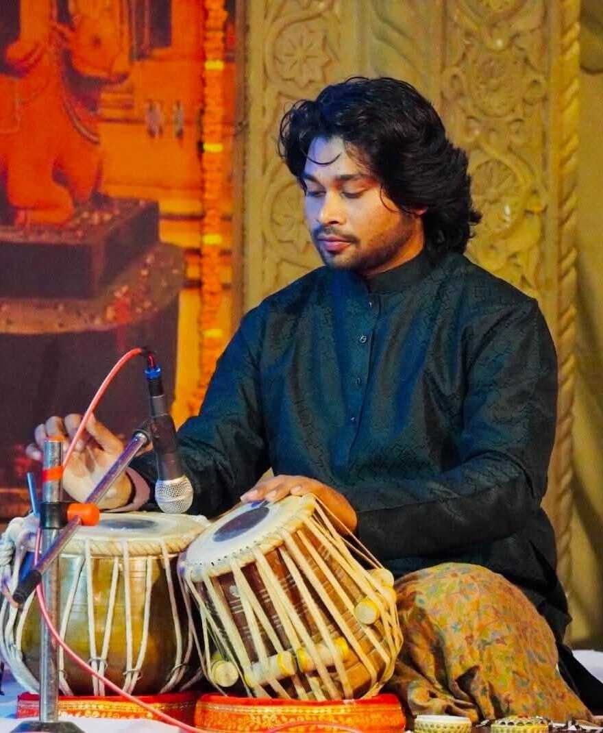 साहित्य व वाचन के क्षेत्र में खड़गपुर का पीयूष काशी प्रतिभा रत्न से अलंकृत