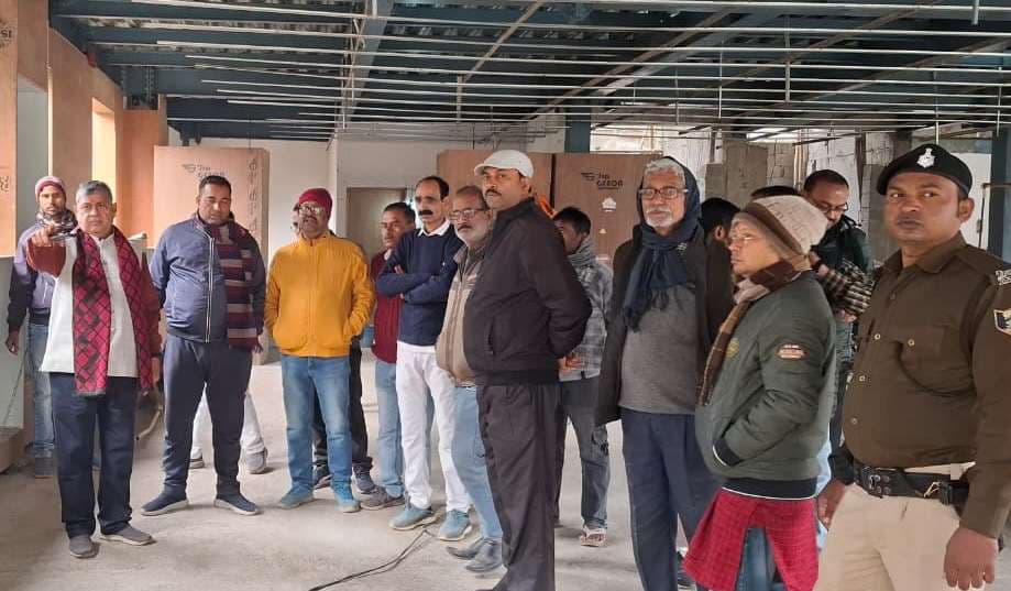 नहीं चलेगी लापरवाही, शीघ्र पूरा करें खादी मॉल का निर्माण कार्य : खेमका