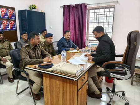 महागामा एसडीपीओ ने ठाकुरगंगटी थाने का किया औचक निरीक्षण