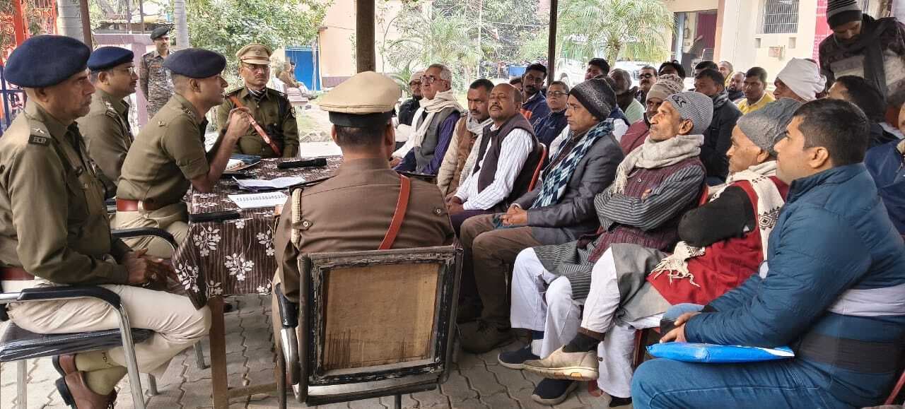 एसपी के जनसंवाद में जमीन विवाद और सड़क हादसों का उठा मुद्दा