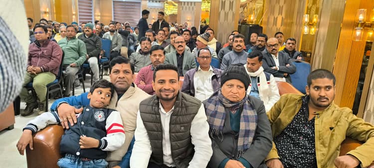Giridih News :चेंबर का प्रयास सराहनीय : सुदिव्य सोनू