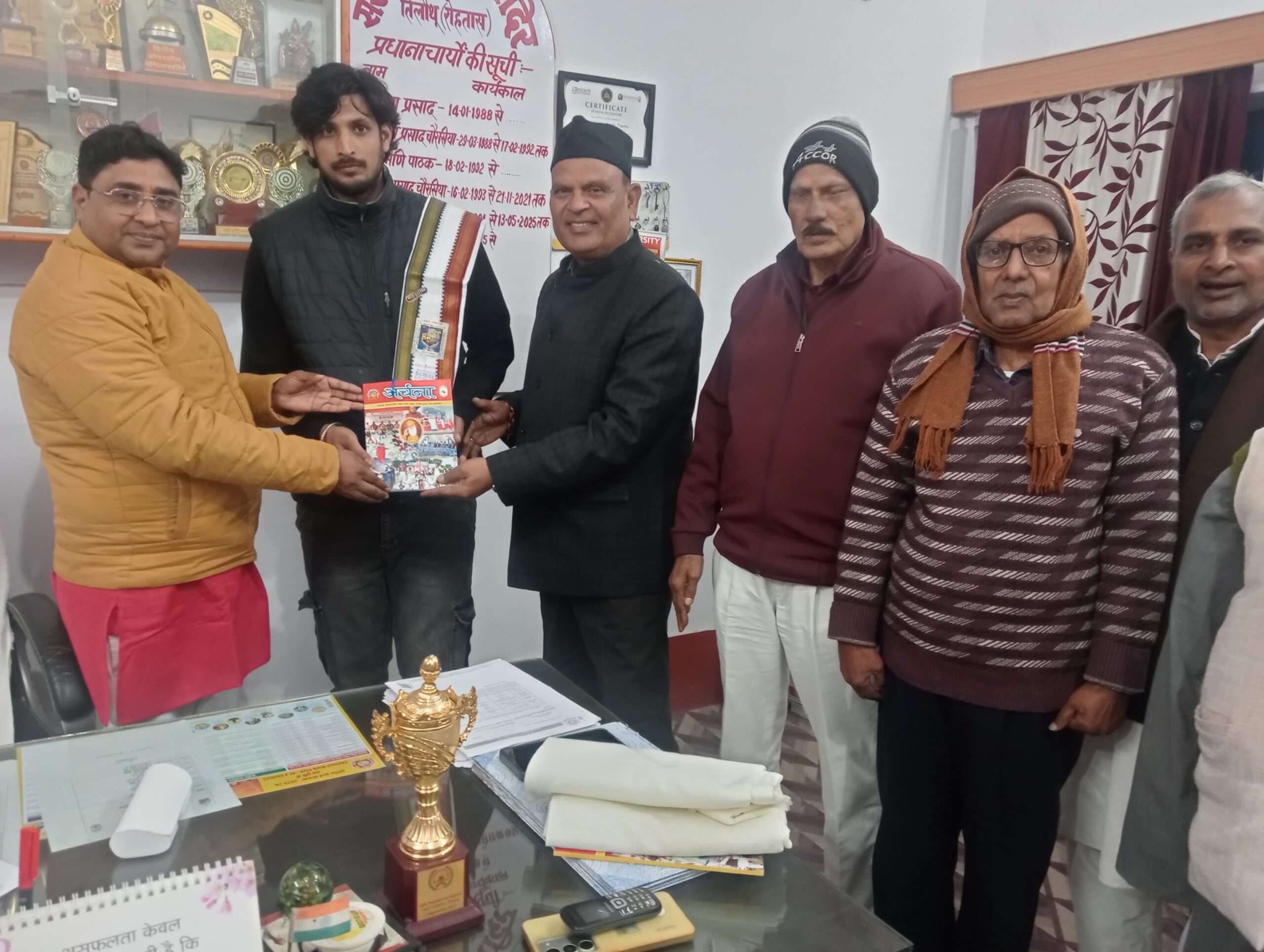 नेशनल हॉकी खिलाड़ी पंकज रजक को सरस्वती विद्या मंदिर में किया गया सम्मानित