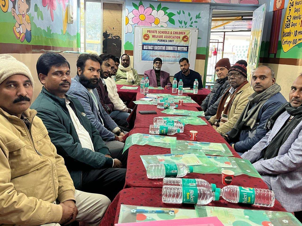 बैठक में ई-संबंधन के नवीकरण व पोर्टल के सर्वर प्रॉब्लम पर रहा फोकस