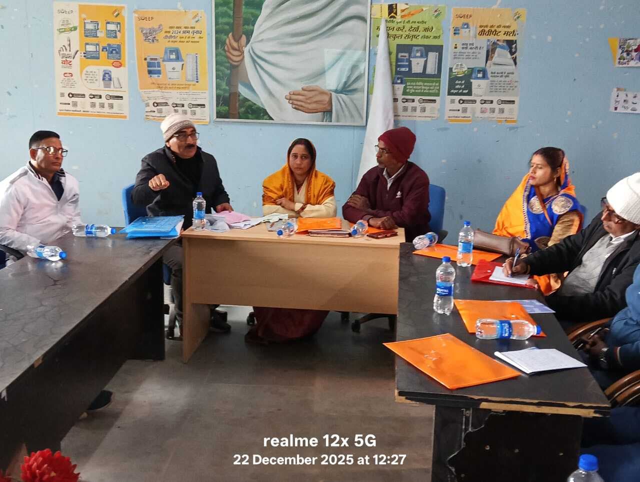 जन्म प्रमाण पत्र बनाने में नहीं बरते कोताही : पर्यवेक्षक