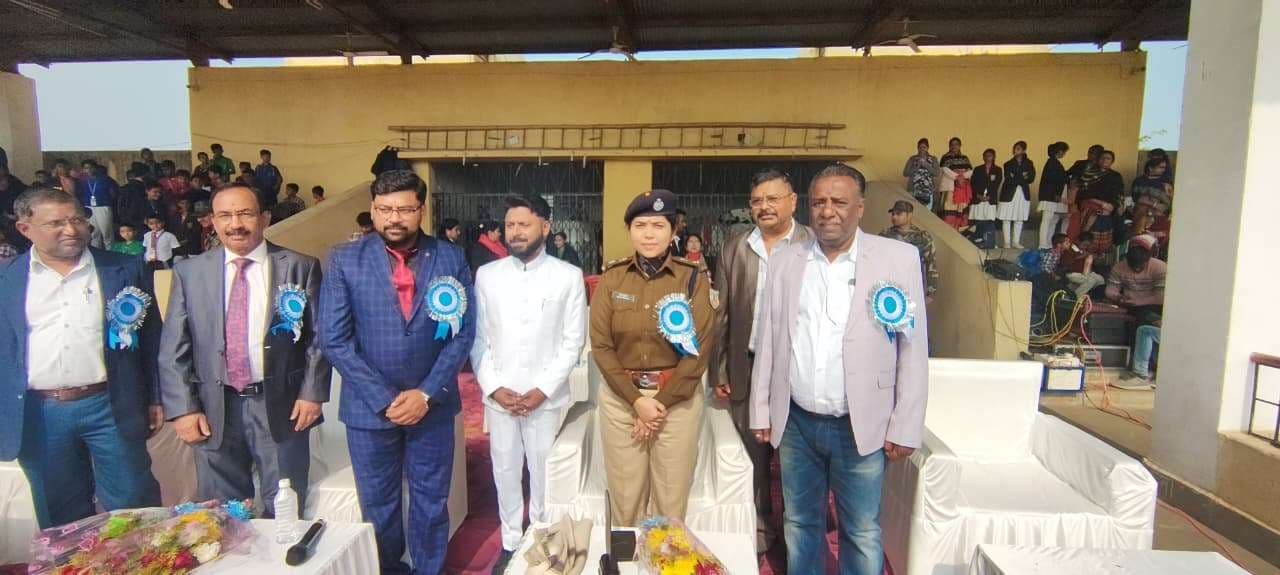 बच्चों ने कबड्डी, खो-खो, रिले रेस में दिखायी प्रतिभा