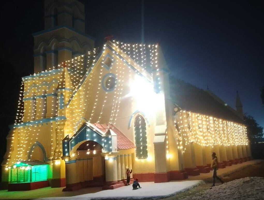 क्रिसमस के लिए चर्च सजधज कर तैयारी, विशेष प्रार्थना सभा आज