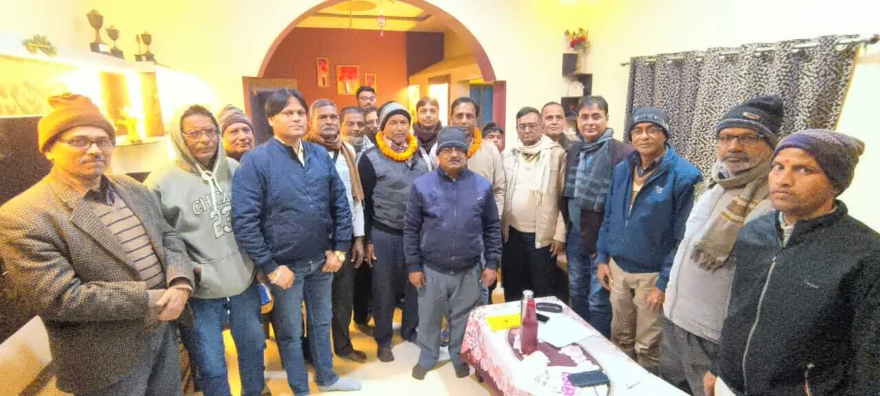 रौनियार समाज के अध्यक्ष आशु व सचिव बने दीपक