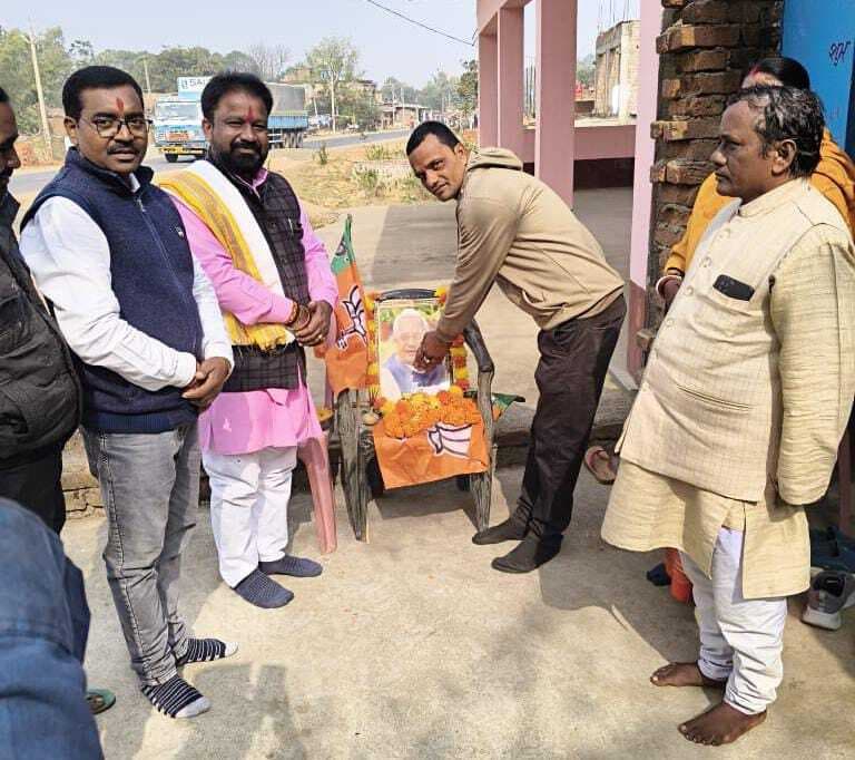 भाजपा फतेहपुर मंडल ने अटल बिहारी को किया नमन