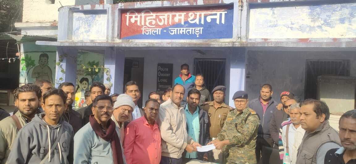 स्वर्ण व्यवसायियों ने सुरक्षा को लेकर पुलिस को सौंपा ज्ञापन