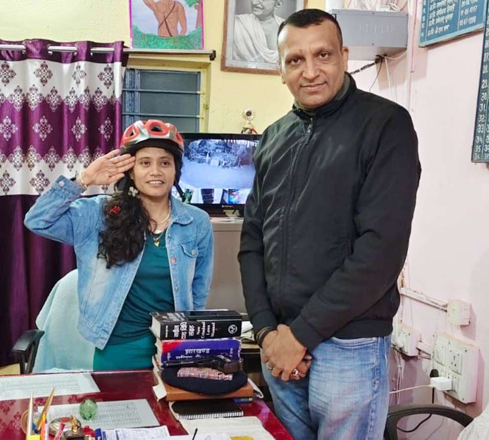 साइकिलिस्ट समीरा खान का हंटरगंज में हुआ स्वागत