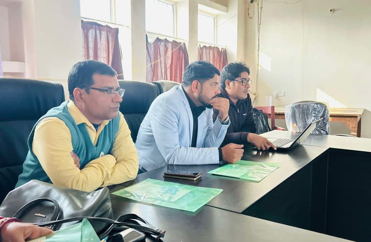 कार्यशाला, वंचित बच्चों को ढूंढकर कराएं टीकाकरण