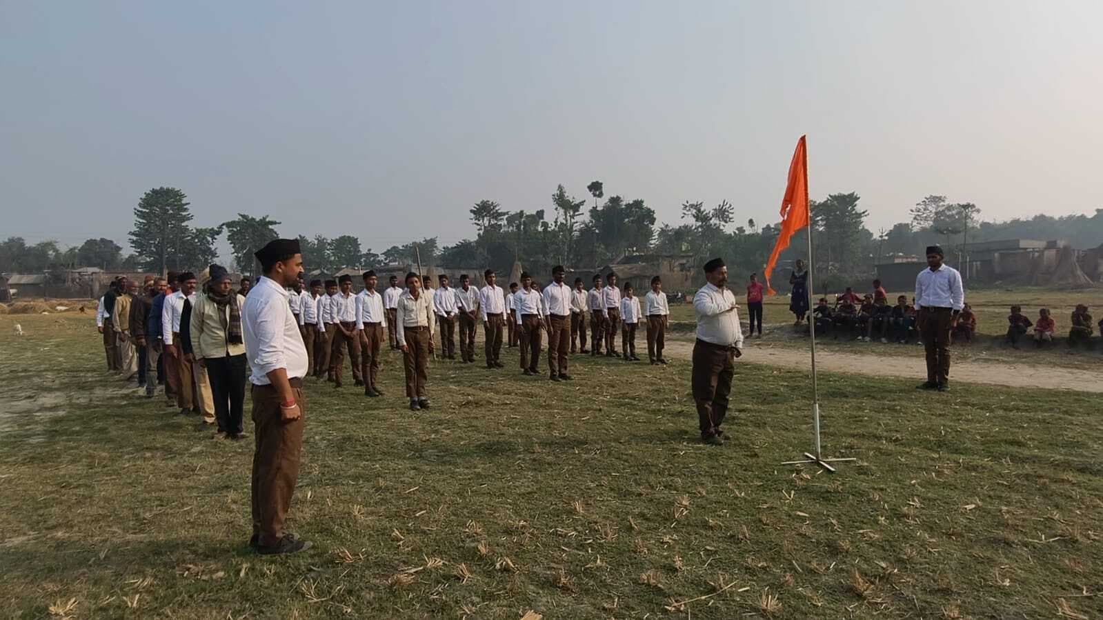 वीर बाल दिवस पर आरएसएस ने निकाला पथ संचलन