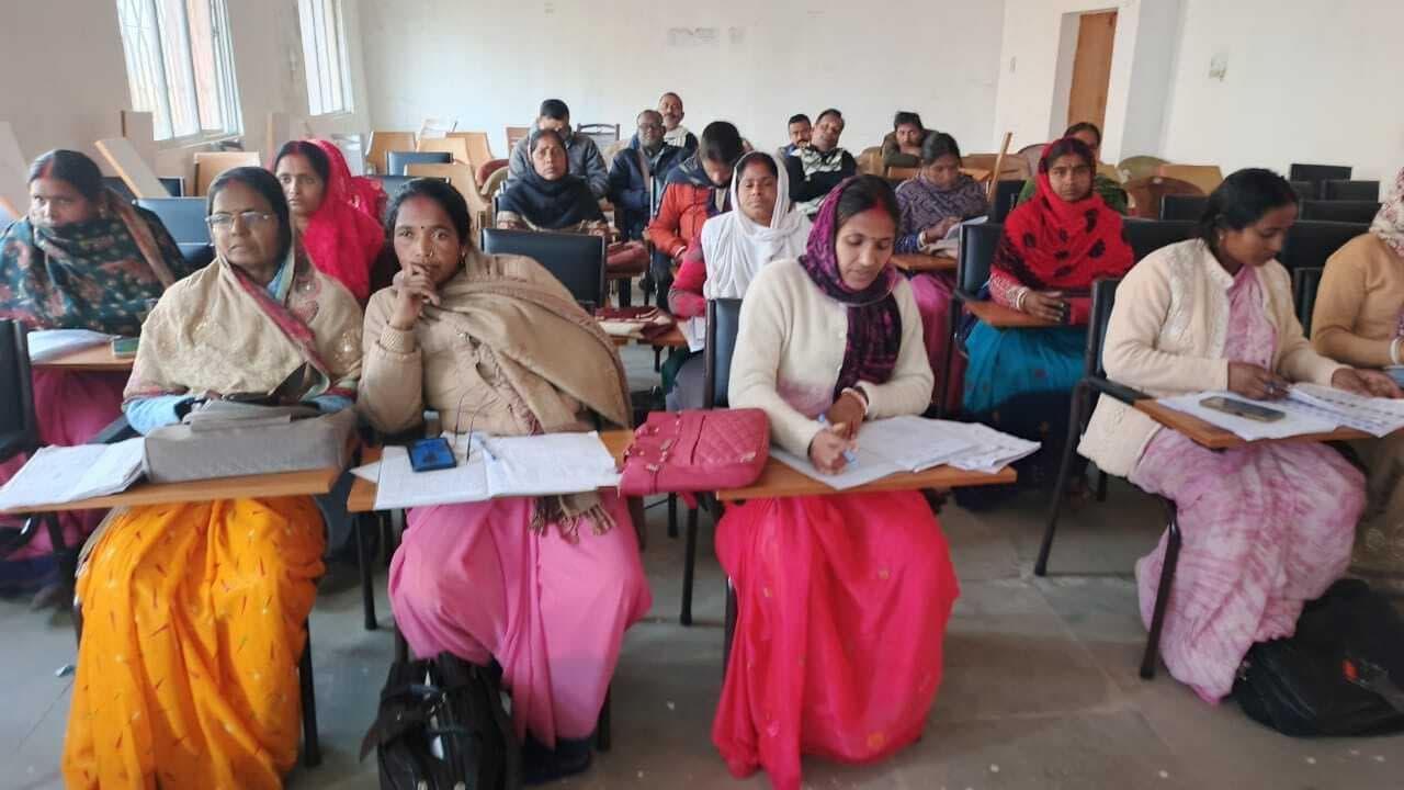 बीएलओ को एसआइआर प्रक्रिया की दी गयी जानकारी