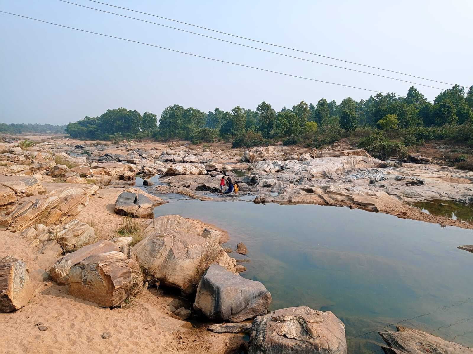 सैलानियों को लुभा रहा कांधीहाड़ा पिकनिक स्पॉट