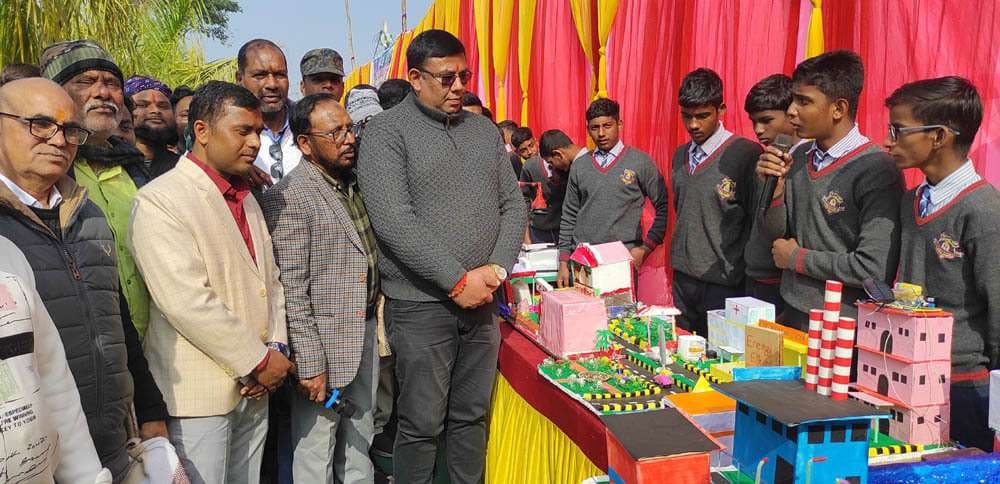 विज्ञान प्रदर्शनी सह पाककला में दिखी बच्चों की प्रतिभा