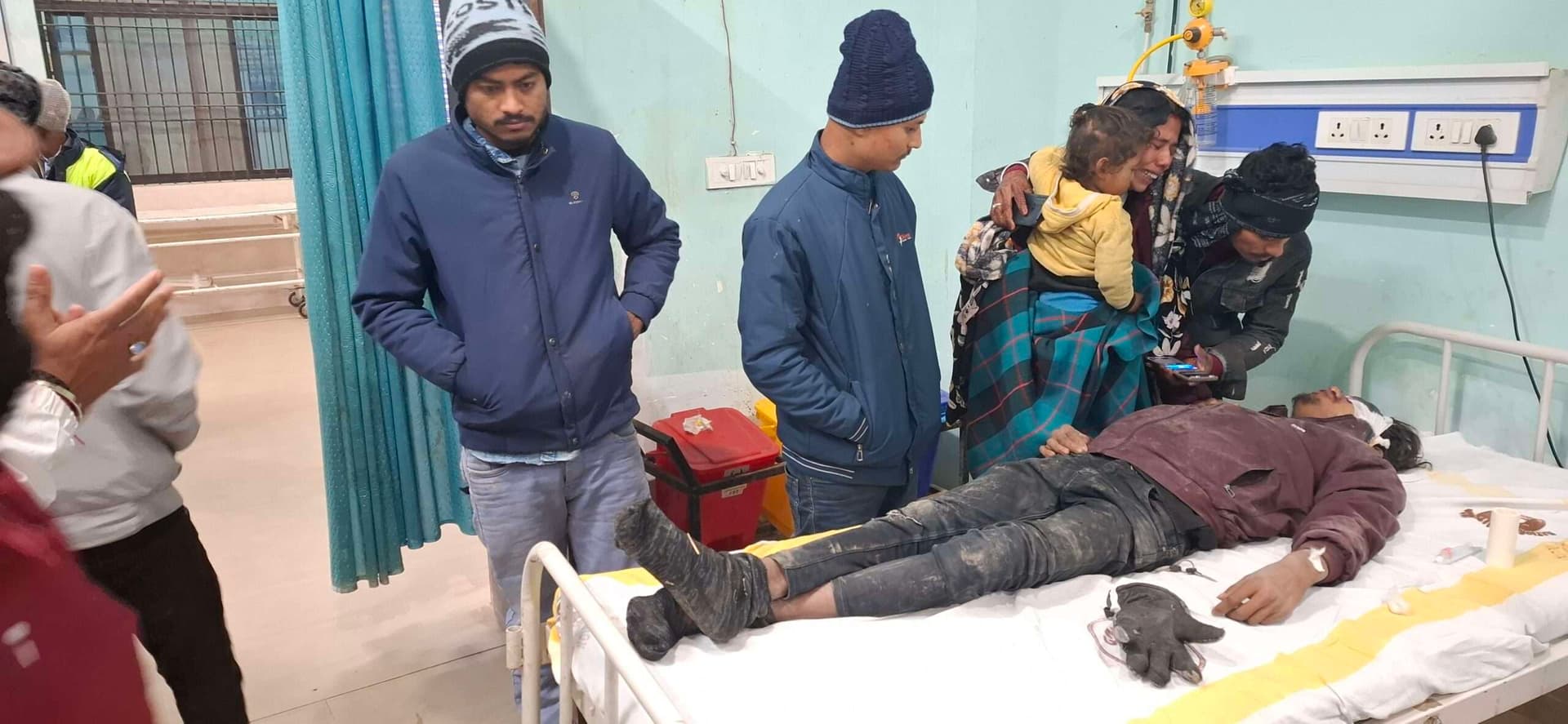 सड़क दुर्घटना में बाइक सवार युवक गंभीर जख्मी, रेफर