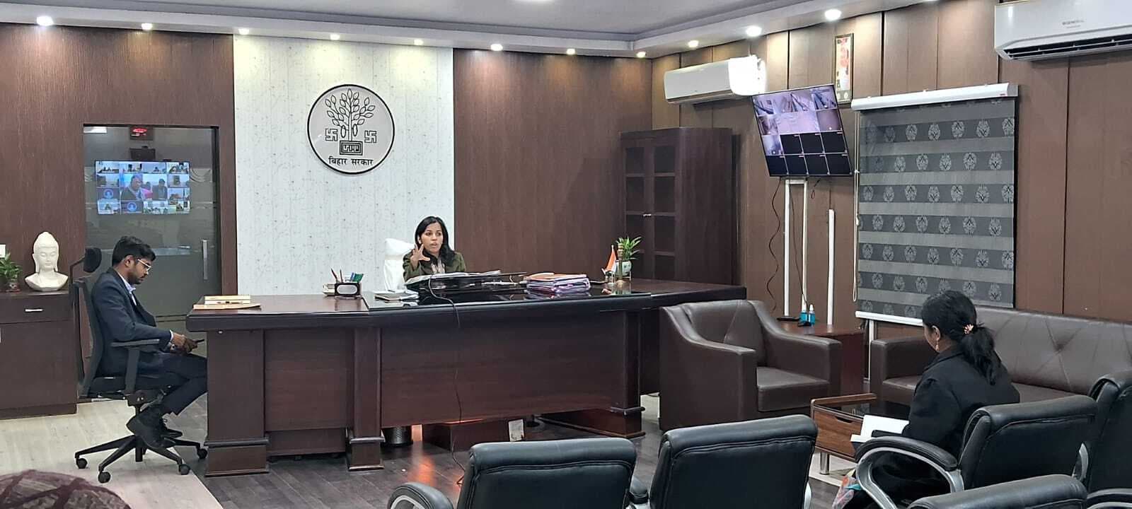 नववर्ष में बिहार सरकार के कार्यालय में रजिस्टर पर नहीं बनेगी हाजिरी, लगेगा बायोमेट्रिक