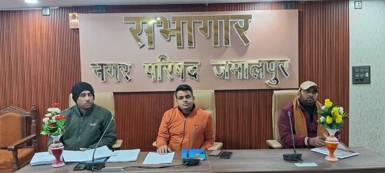 मतदाता सूची संशोधन का कार्य समय पर पूरा करें बीएलओ