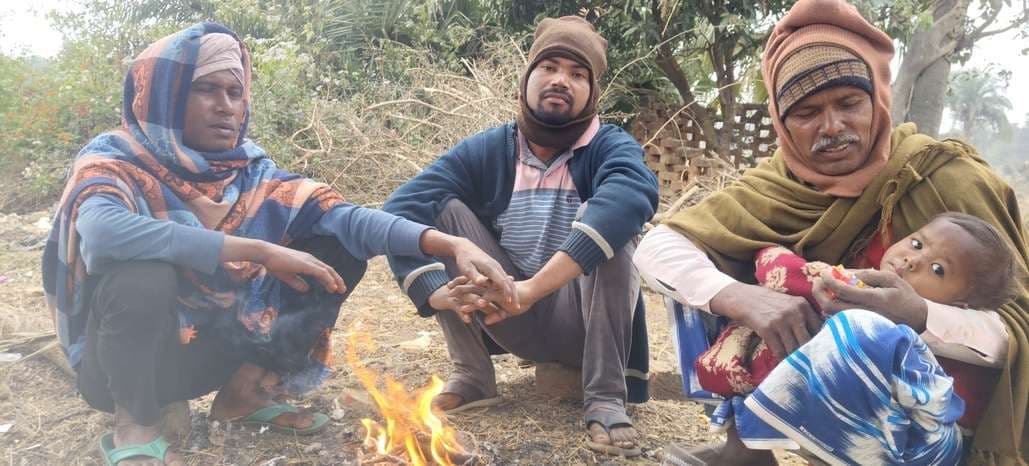 पोड़ैयाहाट में शीतलहर का प्रकोप, आम जनजीवन अस्त-व्यस्त