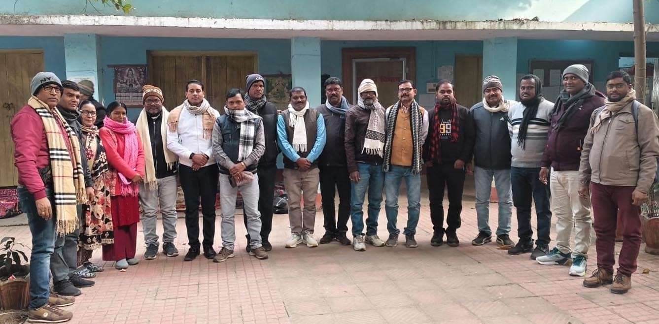 विभिन्न मांगों को लेकर शिक्षकों का एक दिवसीय धरना प्रदर्शन