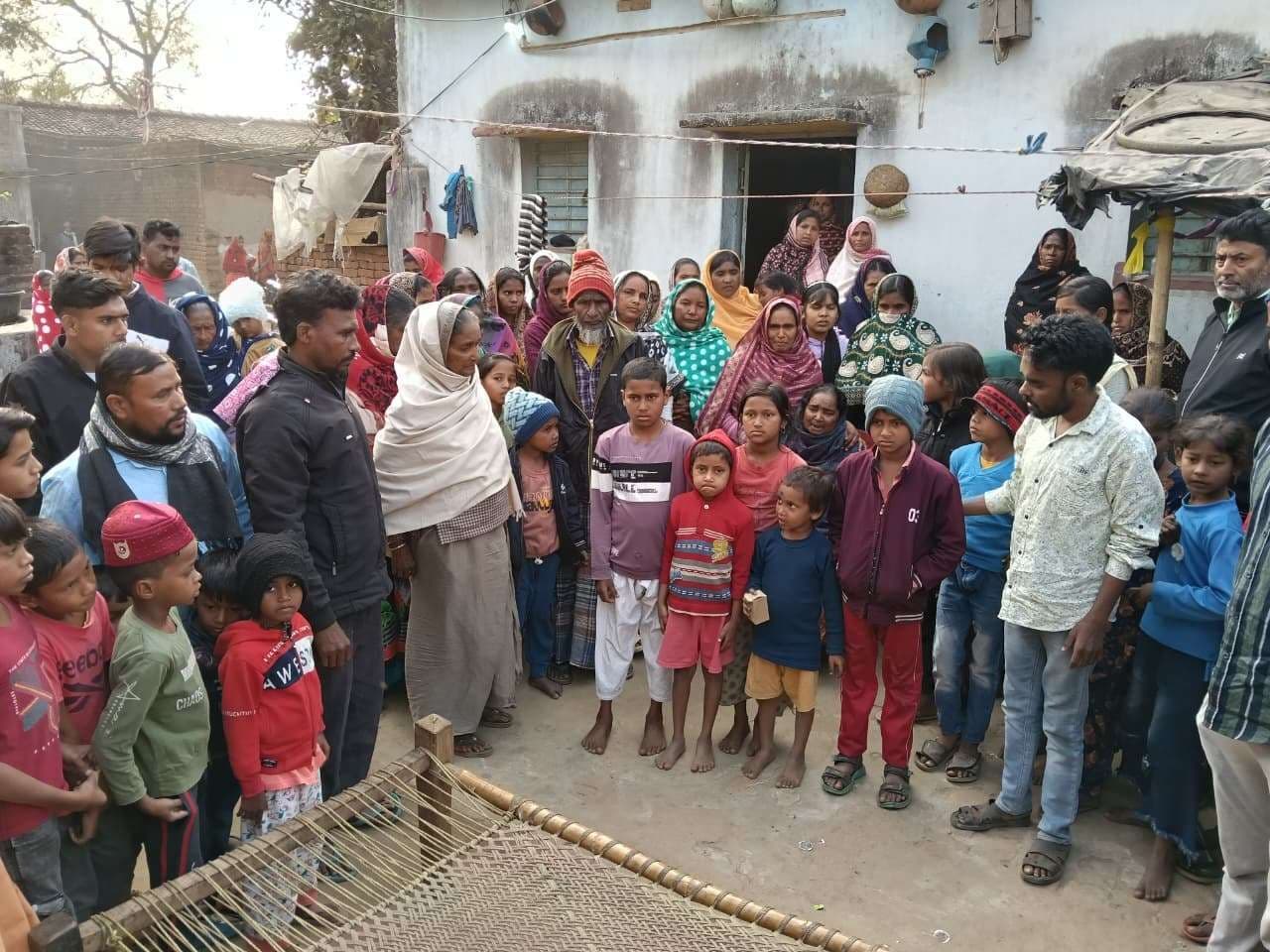 करमाटांड़ में अलाव तापते समय आग से झुलसा युवक, धनबाद रेफर, मौत