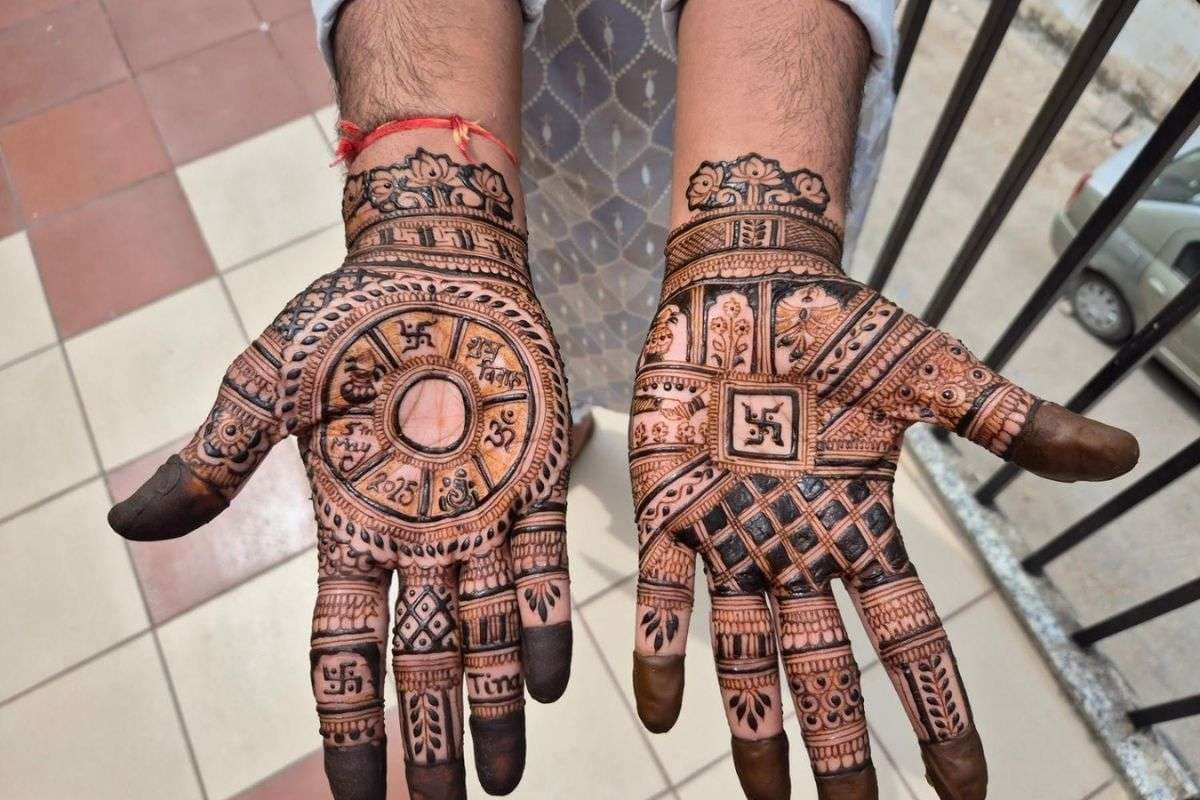 indian triditioanl design (Image Source)