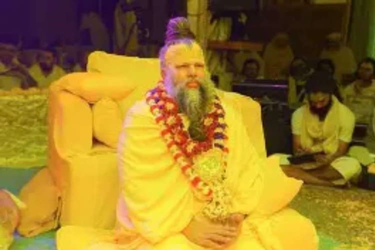 Premanand Ji Maharaj: दूसरों को हमारी खुशियां और तरक्की बर्दाश्त नहीं होती क्या करें? महाराज ने बताया समाधान