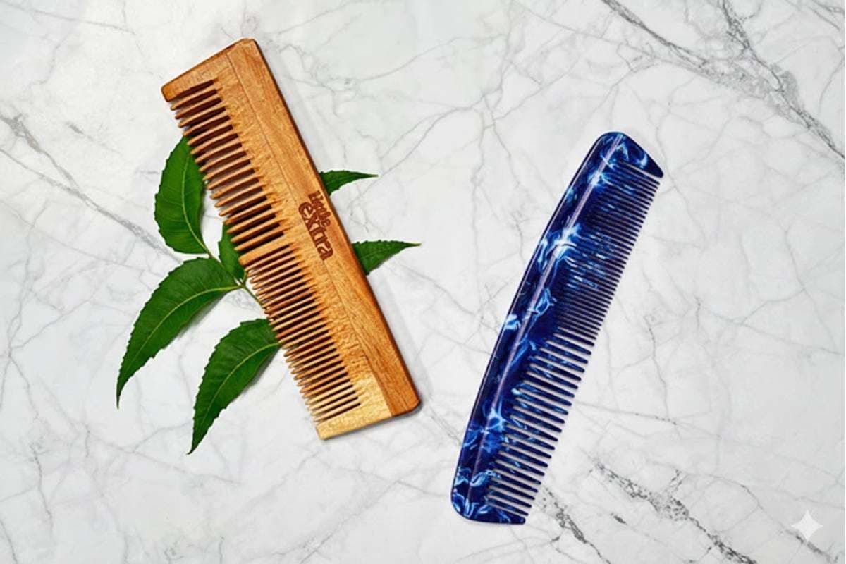Wooden Comb vs Plastic Comb: बालों के लिए कौन सी कंघी है ज़्यादा फायदेमंद? कहीं प्लास्टिक वाली कंघी तो नहीं पहुंचा रही नुकसान