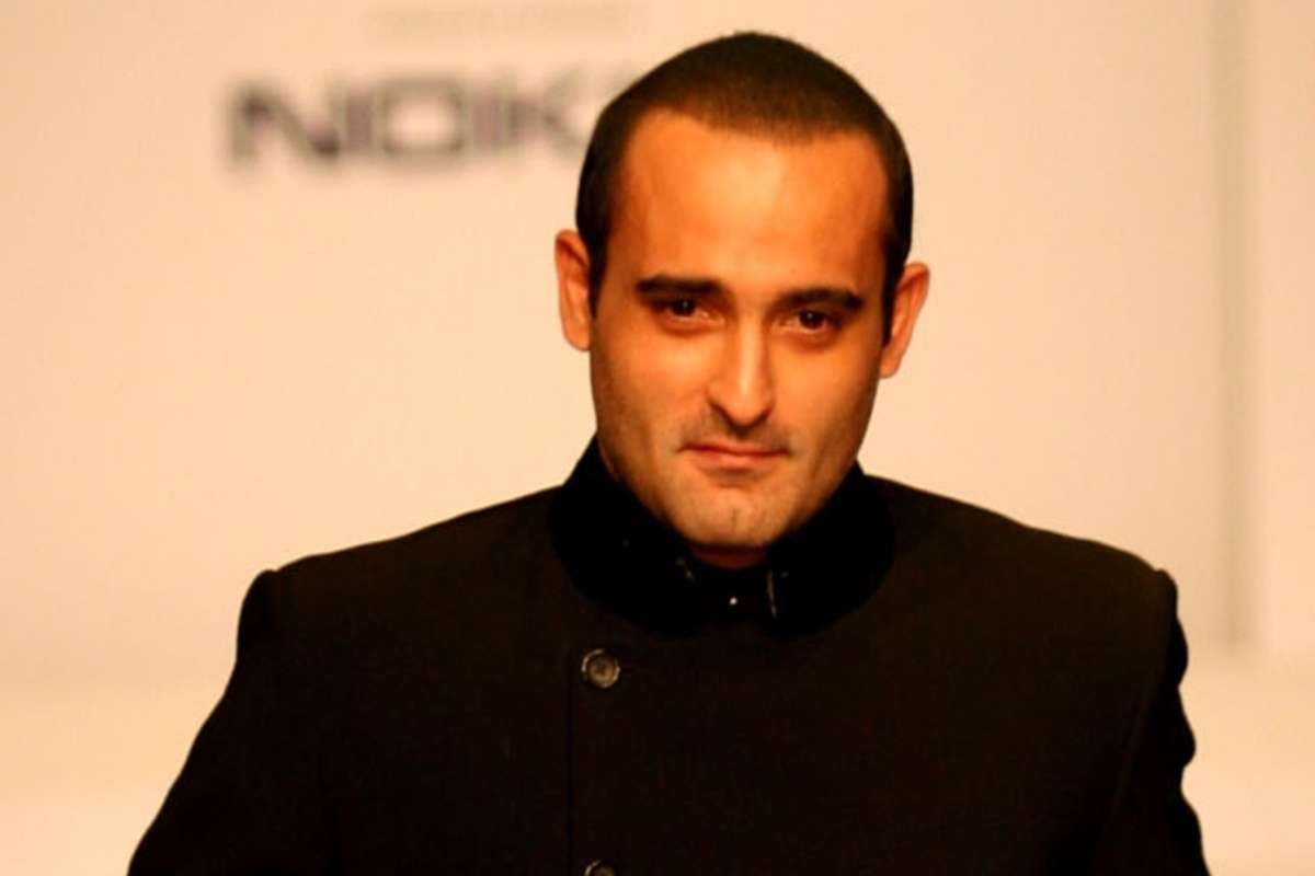 Akshaye Khanna New Project: धुरंधर के बाद अगली फिल्म महाकाली की शूटिंग में जुटे अक्षय खन्ना, सेट से आईं तस्वीरें Akshaye Khanna New Project: धुरंधर के बाद अगली फिल्म महाकाली की शूटिंग में जुटे अक्षय खन्ना, सेट से आईं तस्वीरें