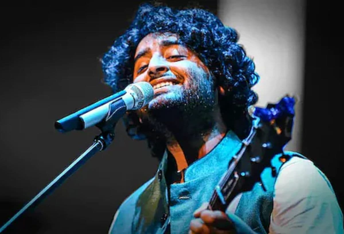 Arijit Singh Retirement: प्लेबैक सिंगर के तौर पर ये है अरिजीत सिंह का आखिरी गाना, फिल्मों में गाने से लिया संन्यास