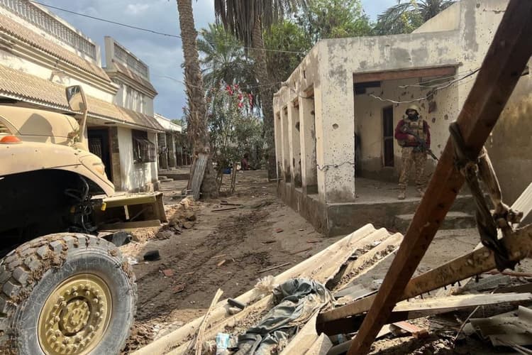 बलूचिस्तान के 12 स्थानों पर BLA का हमला, 10 सैनिकों की मौत, 70 लड़ाके मारे गए