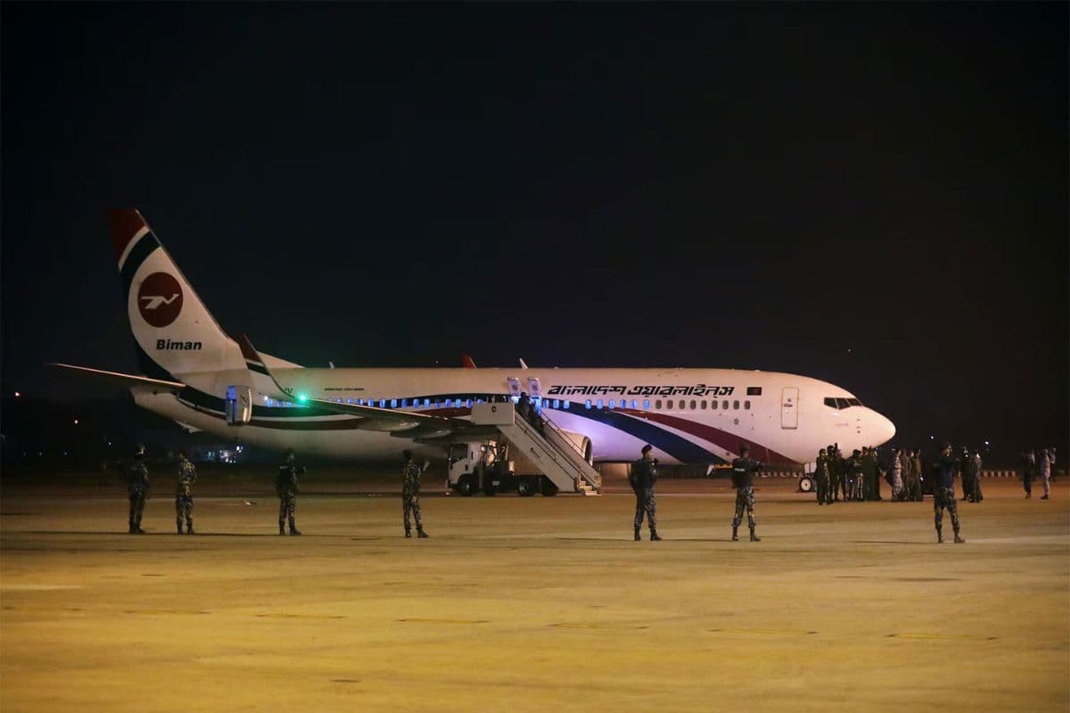 Bangladeshi flight landed in Pakistan for the first time in 14 years