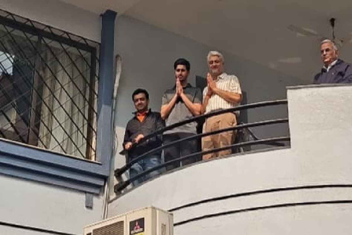 14 दिन बाद घर लौटा जमशेदपुर से किडनैप कैरव गांधी, पुलिस ने सुबह 4.30 बजे परिजनों को सौंपा