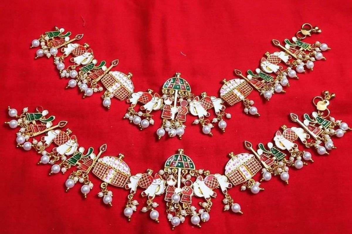 Latest Doli Palki Payal Designs For Brides: दुल्हन के पैरों में चार चांद लगा देंगे ये लेटेस्ट डोली-पालकी पायल डिजाइन