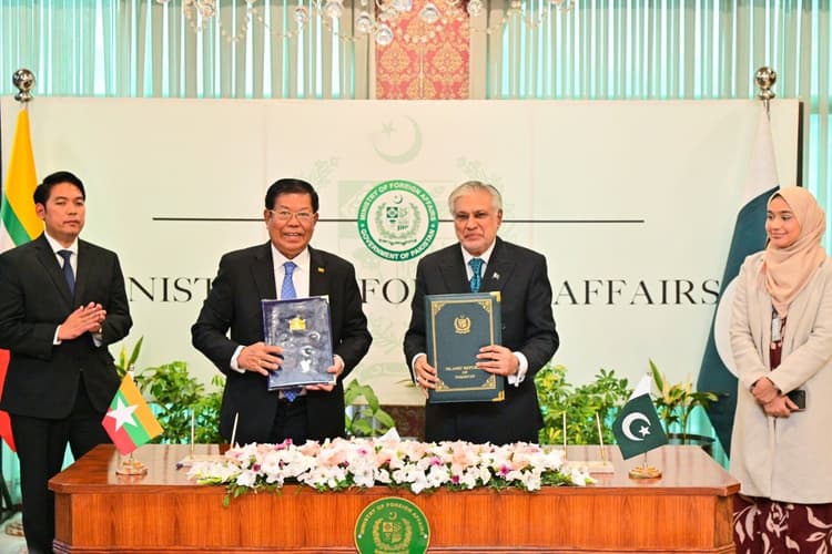 10 साल बाद म्यांमार का नेता पाकिस्तान दौरे पर, भारत के दोनों पड़ोसी किस प्लान पर कर रहे काम?