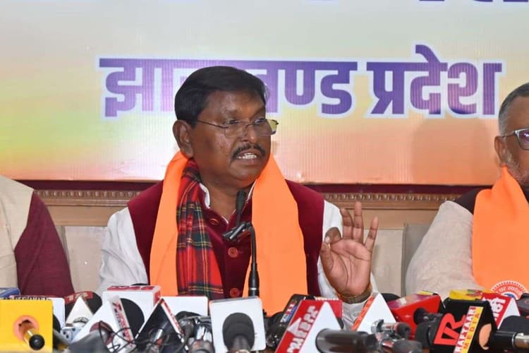 ‘पेसा नियमावली कोल्ड ब्लडेड मर्डर’, झारखंड सरकार पर बरसे पूर्व केंद्रीय मंत्री अर्जुन मुंडा